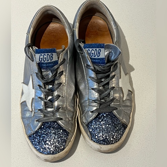 Golden Goose Shoes - 🔥🔥 Golden Goose Superstar 🔥🔥 Silver Metallic Leather Sneaker w/ White Star